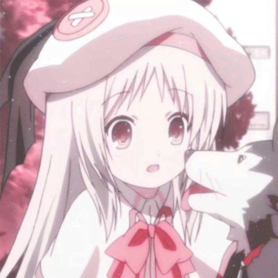 美女COS《巫师3》叶奈法惊艳绝伦 白嫩香肩紫眸勾人
